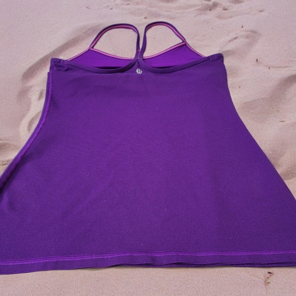 Lululemon woman's size 6 with pink  accents on upper straps. - Picture 4 of 10